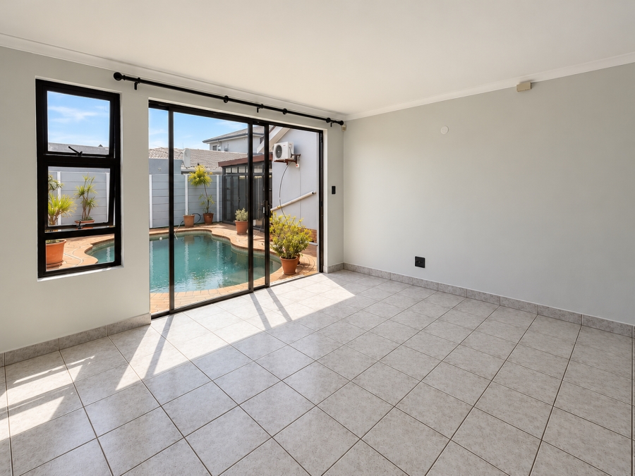 4 Bedroom Property for Sale in Bothasig Western Cape